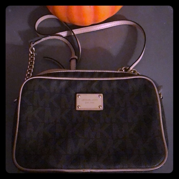 Michael Kors Handbags - Michael kors crossbody